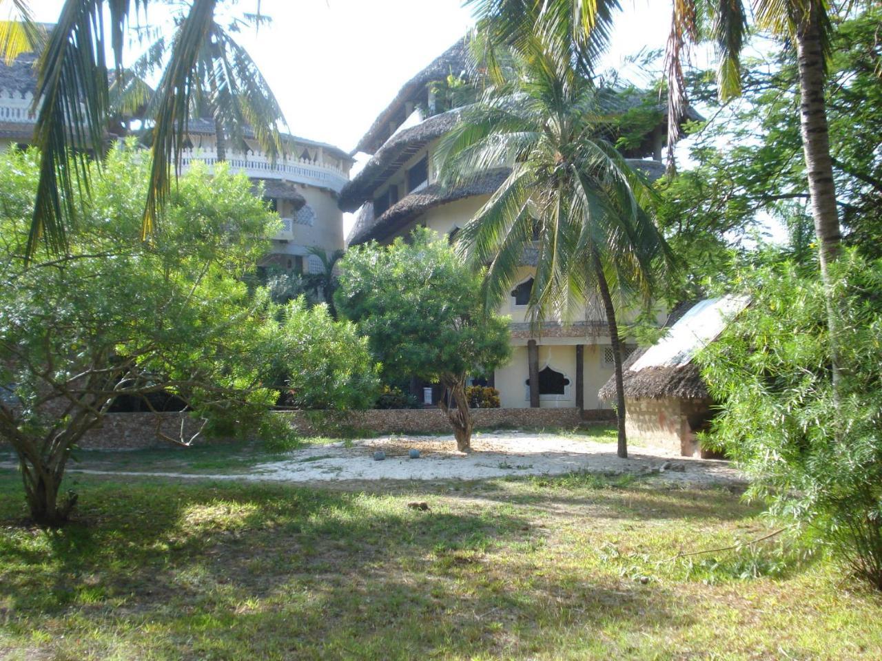 Coconut Village Beach Resort Diani Beach Exterior photo